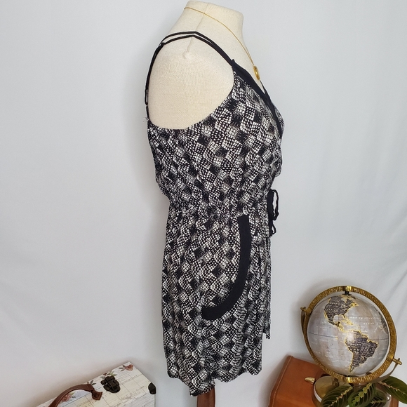 Black/White Xhilaration Romper - Size M (NWT) - Picture 8 of 12